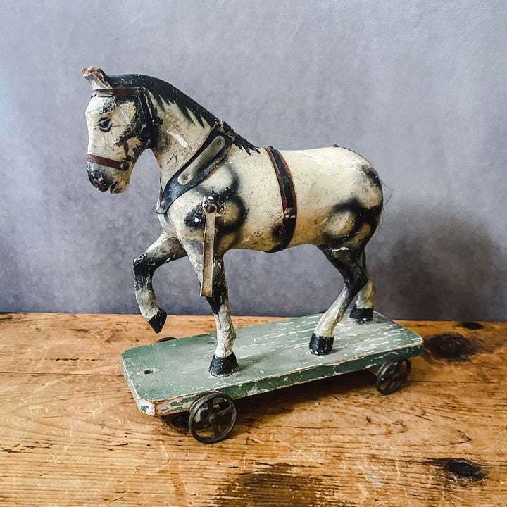 Victorian Pull Along Horse - Houselore