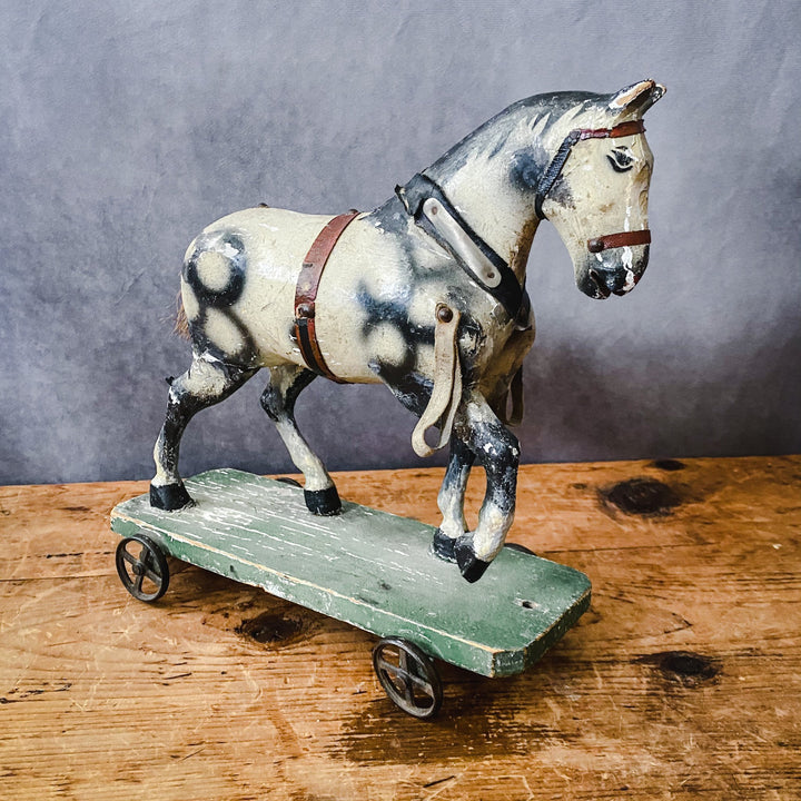 Victorian Pull Along Horse - Houselore